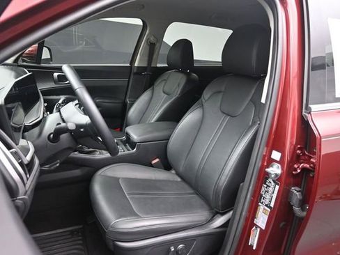 Used 2025 Kia Sorento S FWD image 18
