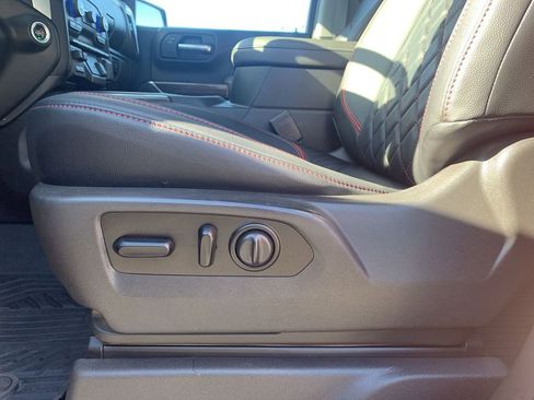 Used 2021 Chevrolet Silverado 1500 LT Trail Boss w/ Convenience Package II image 14