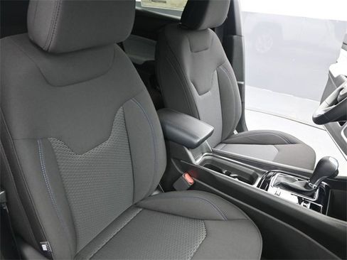 Used 2025 Jeep Compass Sport image 13