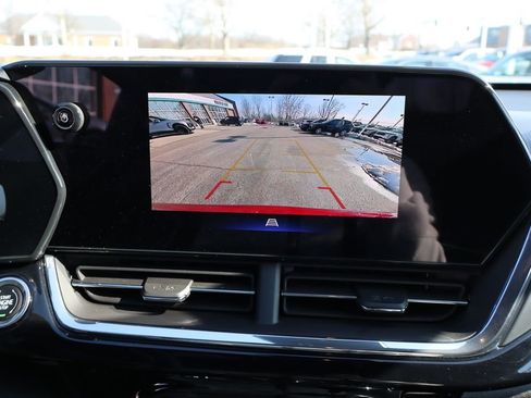 Used 2024 Chevrolet Trax RS w/ Driver Confidence Package image 19