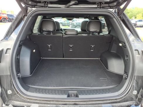 New 2026 GMC Terrain AT4 w/ Technology Package II AWD/4WD image 11