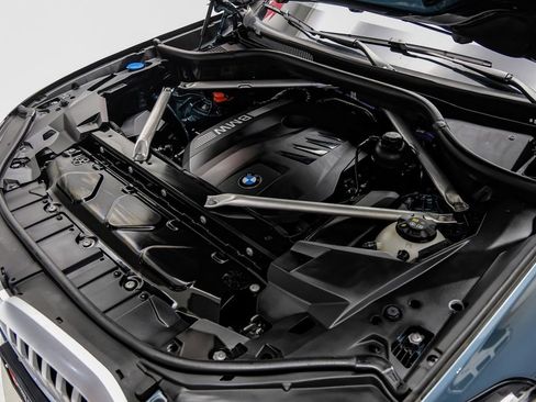 Used 2024 BMW X5 xDrive40i w/ Executive Package AWD/4WD image 58