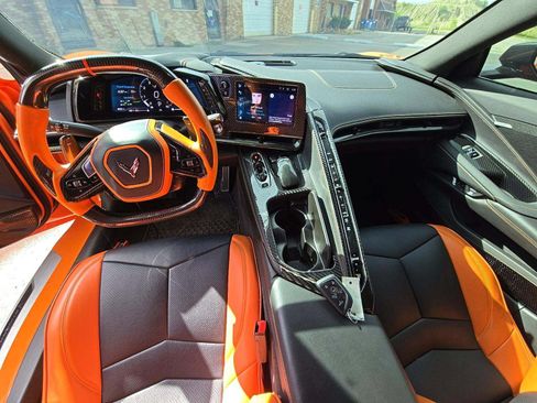Used 2024 Chevrolet Corvette Stingray Convertible w/ Z51 Performance Package RWD image 8
