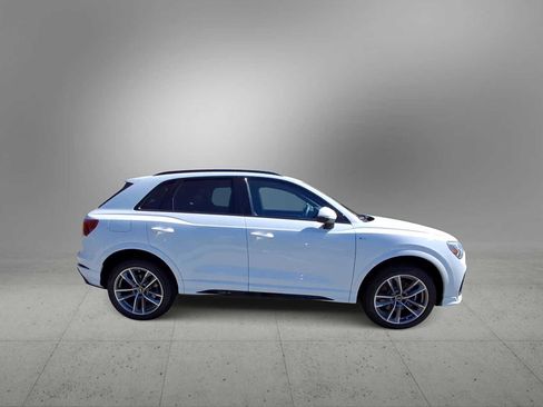 New 2025 Audi Q3 2.0T Premium image 9
