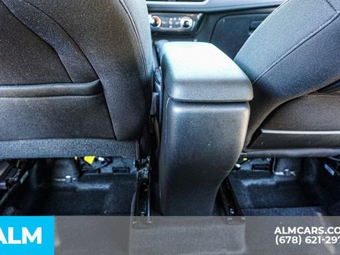 Used 2025 Chevrolet TrailBlazer LT FWD image 30