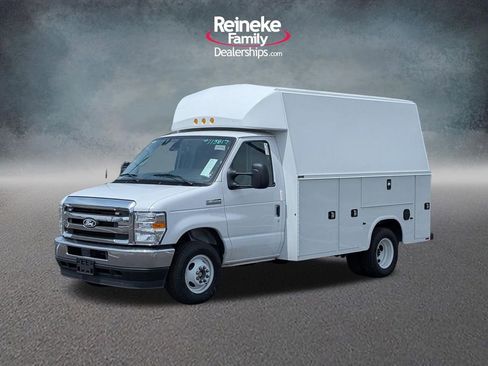 New 2027 Ford E-350 and Econoline 350 Super Duty w/ Power Equipment Group RWD image 1
