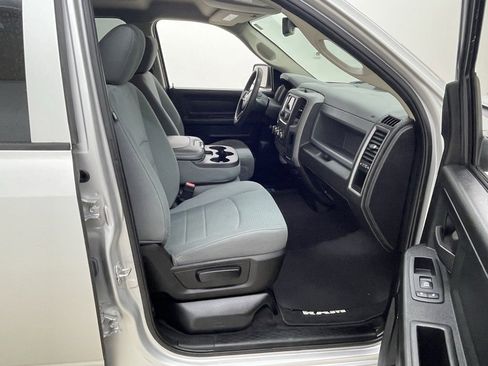 Used 2019 RAM 1500 Express image 9