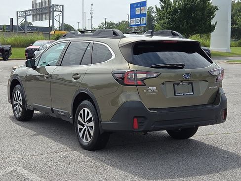 Used 2020 Subaru Outback Premium AWD/4WD image 4