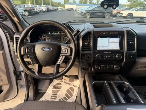 Used 2018 Ford F150 XLT w/ Equipment Group 302A Luxury AWD/4WD image 19
