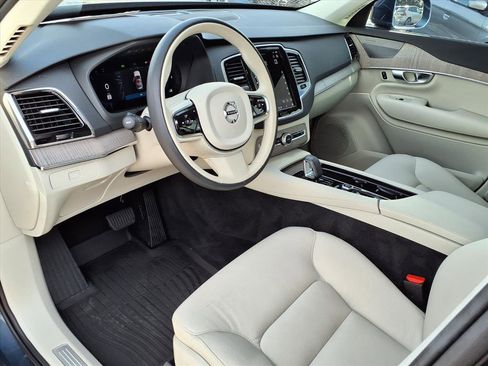 Certified 2024 Volvo XC90 B6 Plus image 21