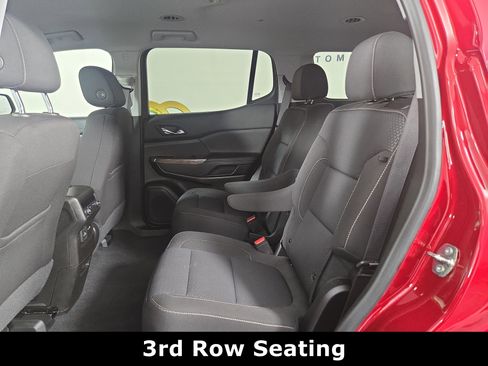 Certified 2023 GMC Acadia SLE w/ Driver Convenience Package image 12