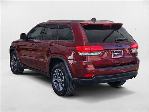 Used 2018 Jeep Grand Cherokee Laredo image 8
