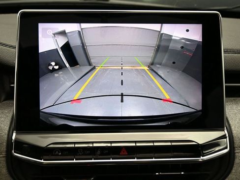 Used 2022 Jeep Compass Latitude w/ Sun and Sound Group image 22