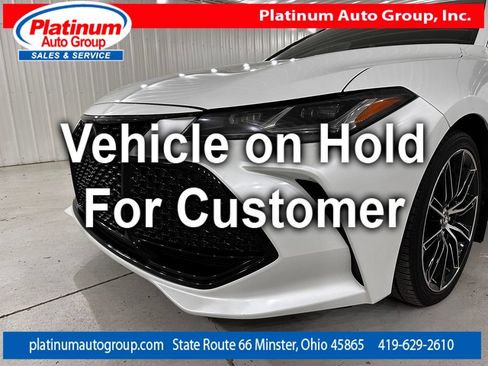 Used 2019 Toyota Avalon Touring FWD image 51