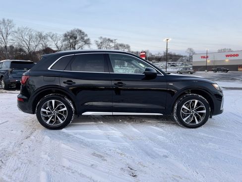 Used 2023 Audi Q5 2.0T Premium w/ Convenience Package image 8