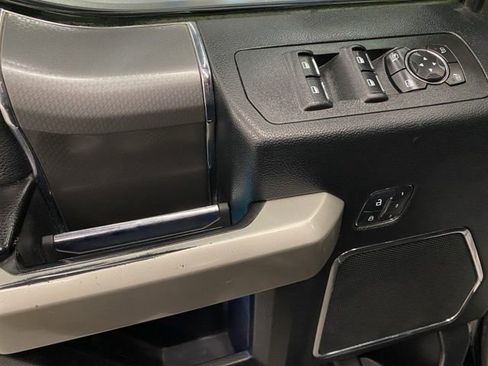 Used 2017 Ford F150 Lariat w/ Equipment Group 502A Luxury AWD/4WD image 27