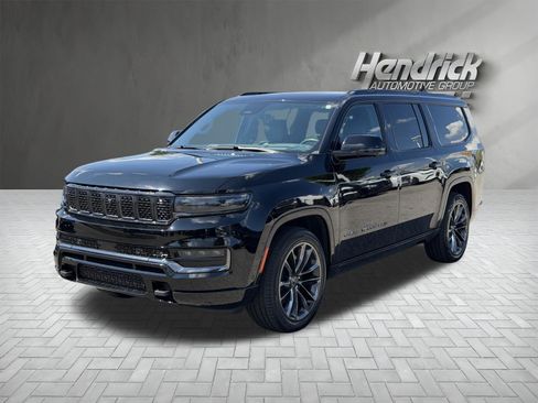 Used 2024 Jeep Grand Wagoneer L Series III w/ Rear Seat Video Group 1 AWD/4WD image 5