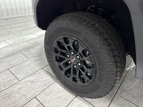 New 2026 GMC Canyon Elevation w/ Convenience Package RWD image 34