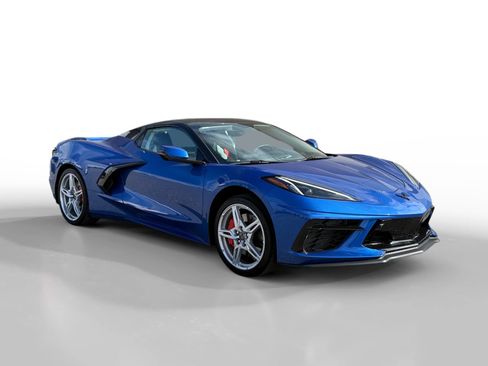 Used 2022 Chevrolet Corvette Stingray Premium Conv w/ Z51 Performance Package RWD image 7