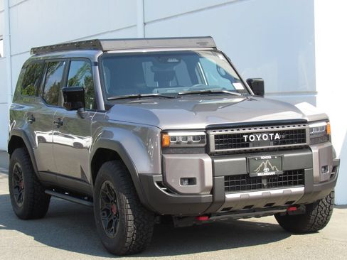 Used 2027 Toyota Land Cruiser w/ Premium Package AWD/4WD image 2