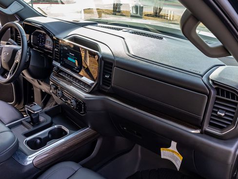 Used 2025 Chevrolet Silverado 1500 RST w/ Redline Edition image 18