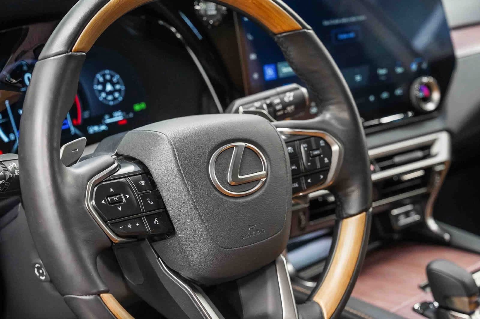 Used 2025 Lexus RX 350 Premium Plus w/ Accessory Package (K3) FWD image 21