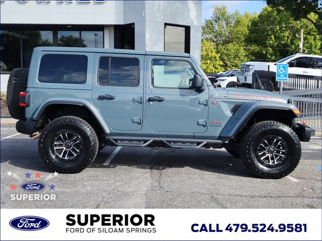 Used 2024 Jeep Wrangler Unlimited Rubicon AWD/4WD image 2