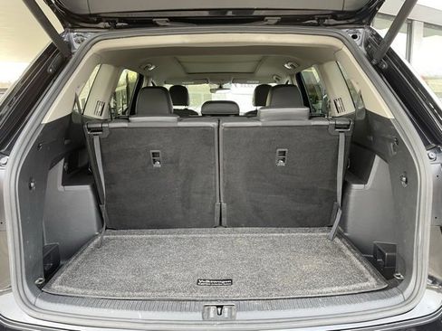 Used 2021 Volkswagen Atlas SE w/ Panoramic Sunroof Package image 35