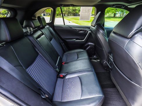 Used 2021 Toyota RAV4 XSE AWD/4WD image 37