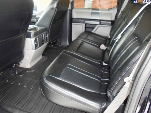 Used 2018 Ford F150 XLT w/ Equipment Group 302A Luxury AWD/4WD image 9