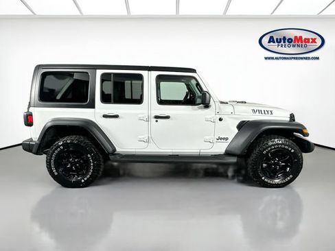 Used 2023 Jeep Wrangler Unlimited w/ Cold Weather Group AWD/4WD image 9
