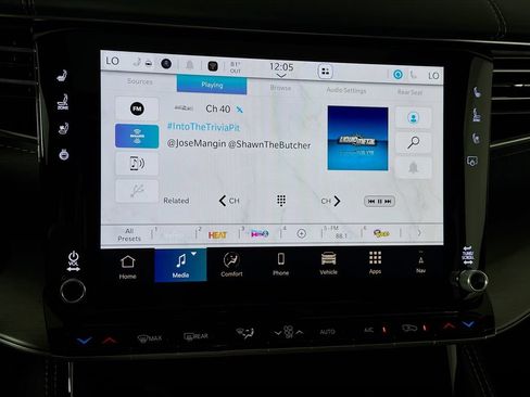 New 2026 Jeep Grand Wagoneer L Limited AWD/4WD image 15