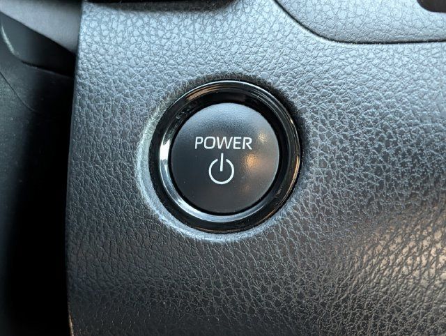 Used 2025 Toyota Camry SE FWD image 19