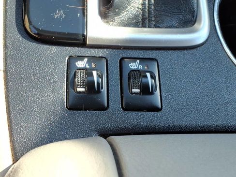 Used 2016 Toyota Highlander XLE FWD image 26