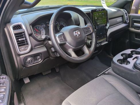 Used 2024 RAM 2500 Big Horn w/ Night Edition AWD/4WD image 2