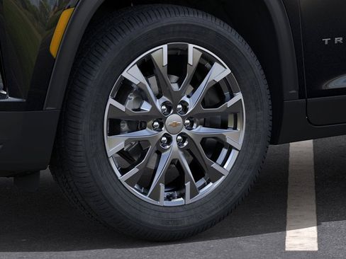 New 2026 Chevrolet Traverse LT w/ Sun and Wheel Package AWD/4WD image 9