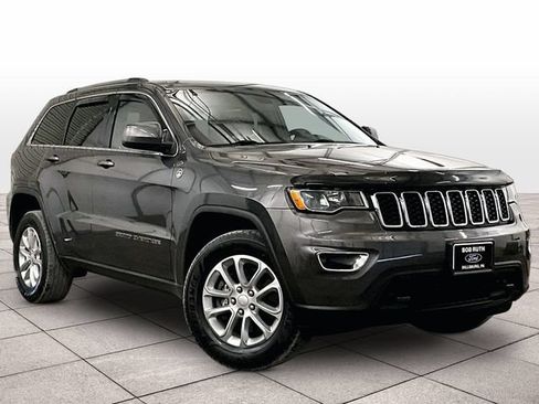 Used 2021 Jeep Grand Cherokee Laredo AWD/4WD image 3
