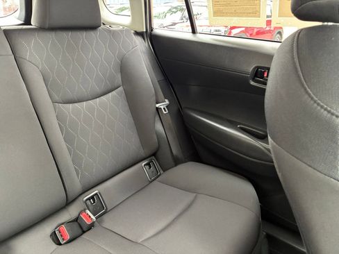 Used 2025 Toyota Corolla Cross LE image 36