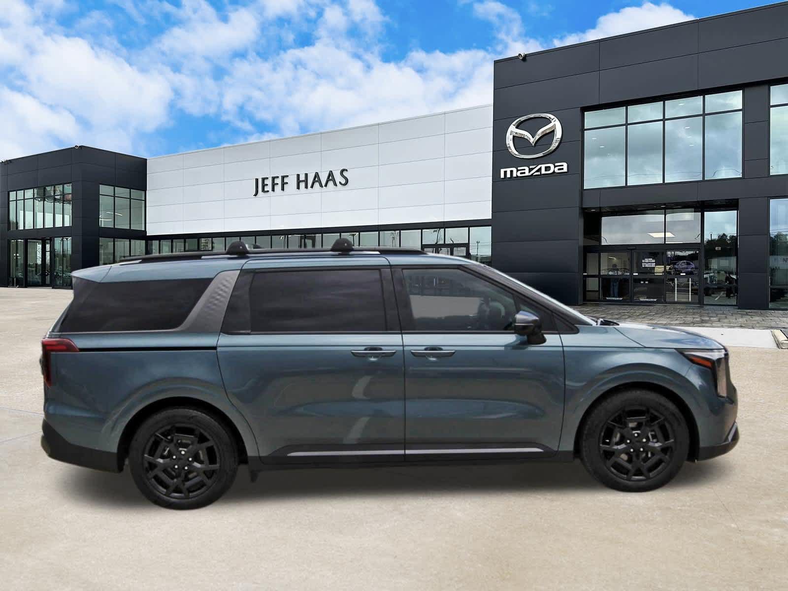 Used 2025 Kia Carnival SX Prestige FWD image 5