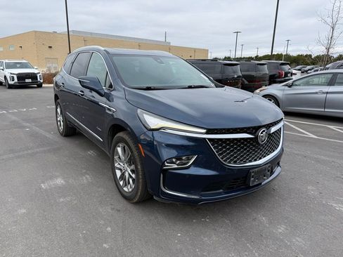 Used 2022 Buick Enclave Avenir w/ Avenir Technology Package image 3