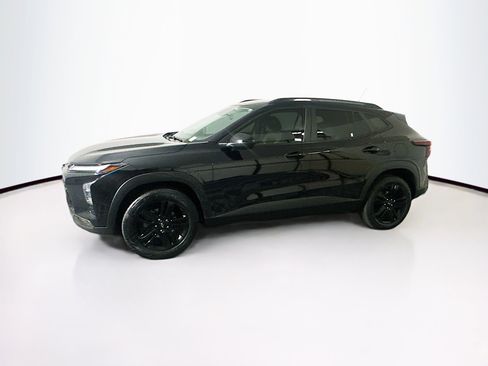 Used 2025 Chevrolet Trax ACTIV w/ Driver Confidence Package image 4