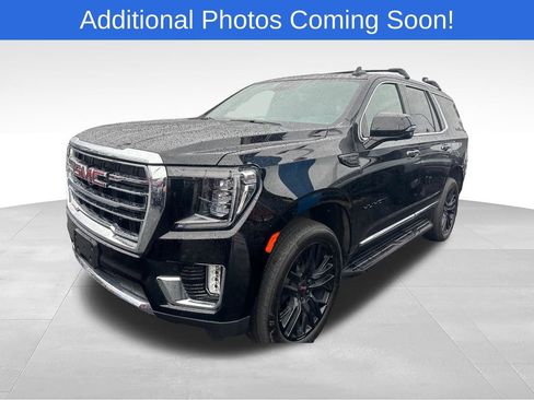 Used 2023 GMC Yukon SLT w/ SLT Premium Package AWD/4WD image 3