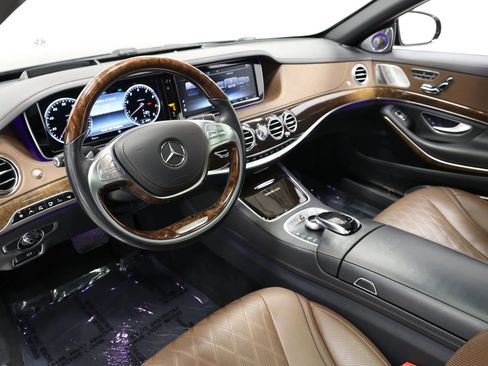 Used 2016 Mercedes-Benz Maybach S 600 image 2