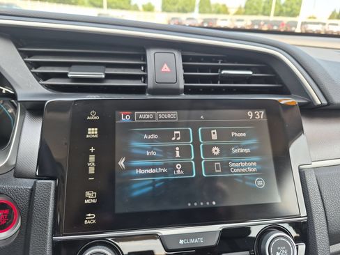 Used 2018 Honda Civic EX image 17