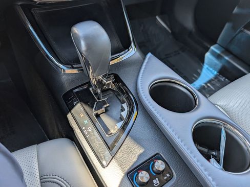 Used 2014 Toyota Avalon Limited FWD image 23