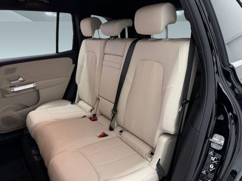 New 2026 Mercedes-Benz GLB 250 image 20