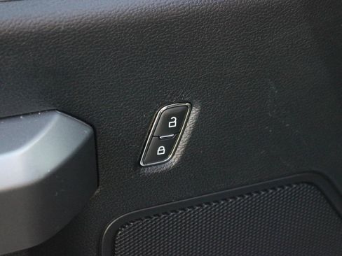 Used 2019 Ford F150 XLT w/ Equipment Group 302A Luxury image 16