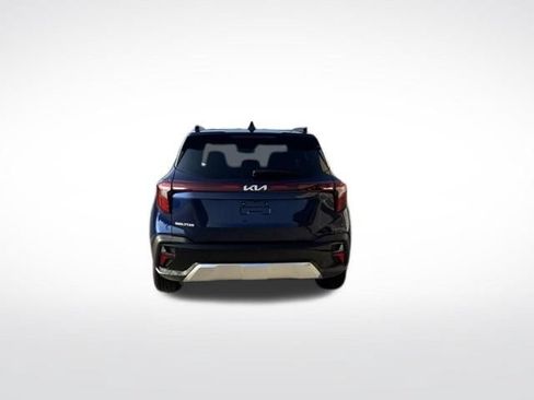 Used 2026 Kia Seltos EX FWD image 4