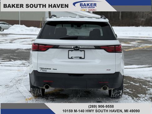 Used 2022 Chevrolet Traverse RS image 6