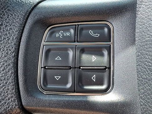 Used 2016 RAM 2500 SLT AWD/4WD image 19